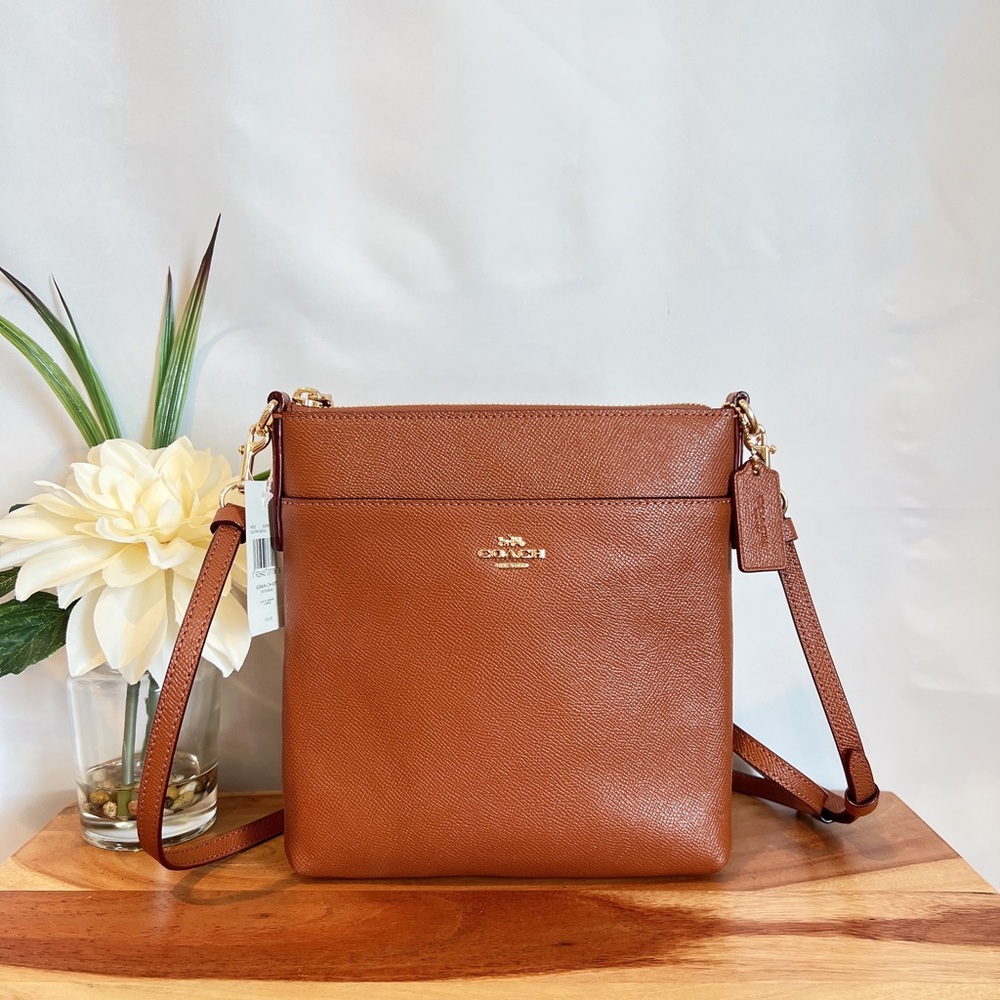 NWT Coach Kitt Messenger Crossbody Bag